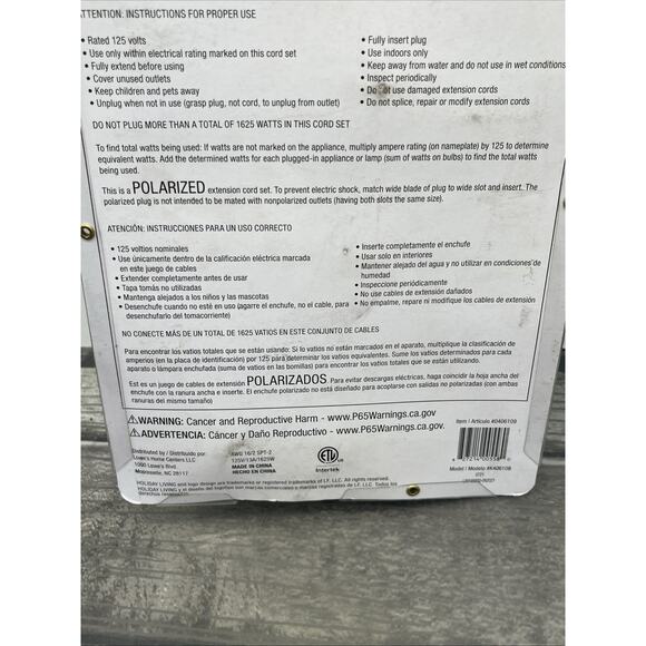 Lot Of 2 Holiday Living 3 Count Outlet Extension Cords in 6', 9' and 12'. {3}. - Picture 8 of 10